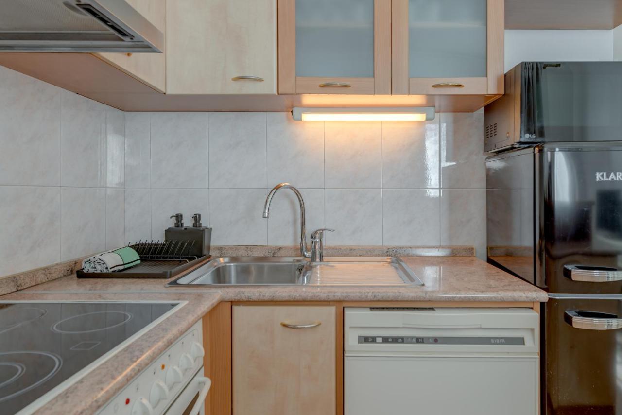 Apartments Riva Lucija By Litto Split Luaran gambar