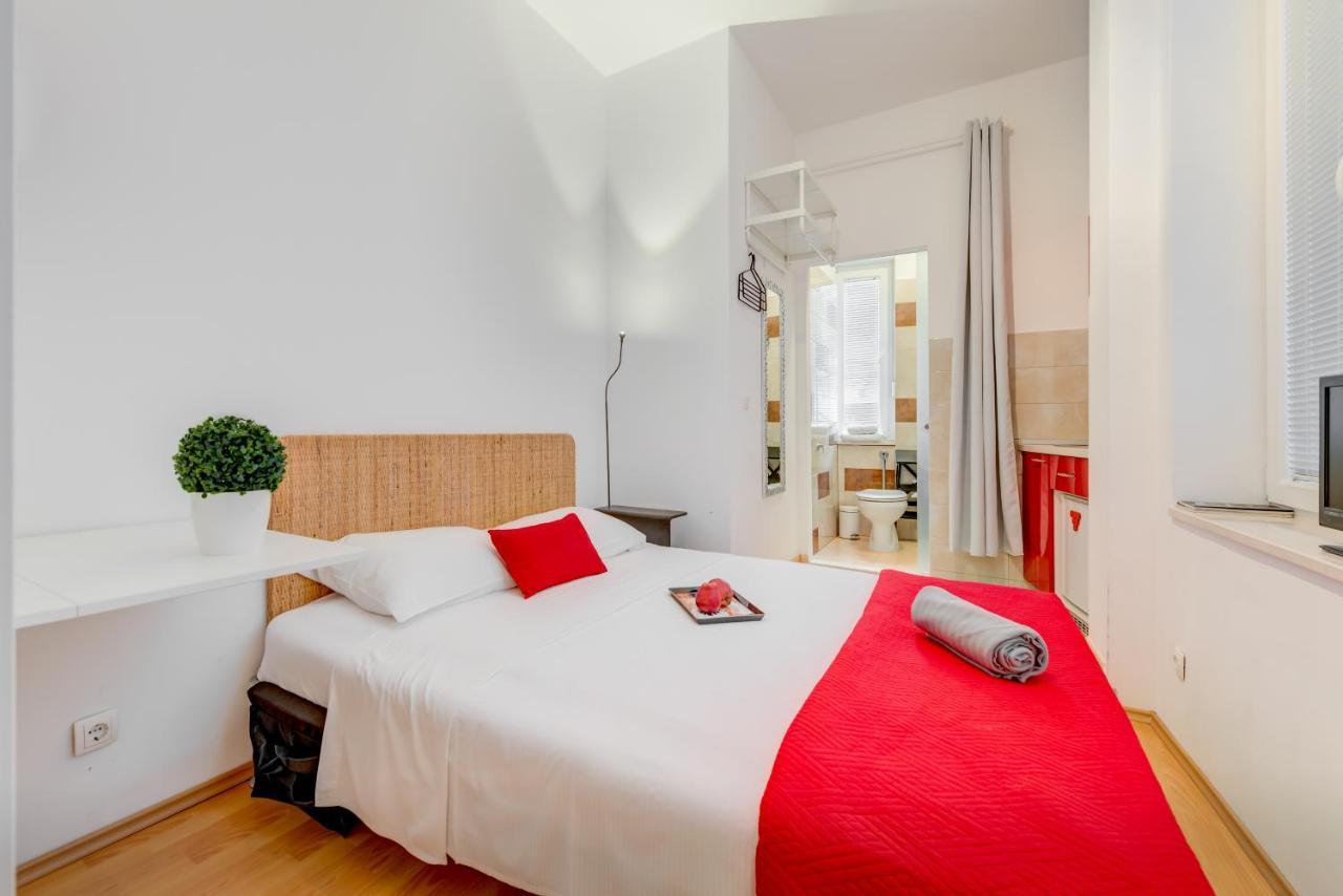 Apartments Riva Lucija By Litto Split Luaran gambar